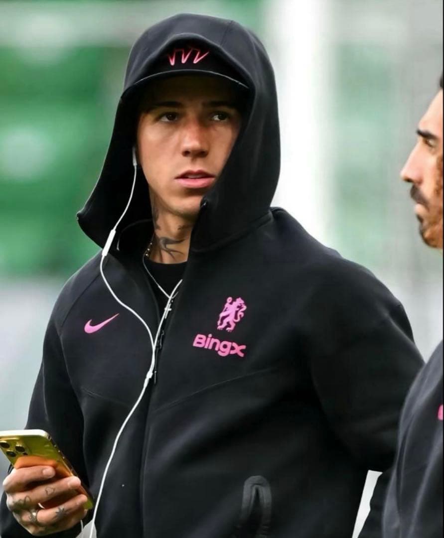 NIKE チェルシー　テックフリース パーカー