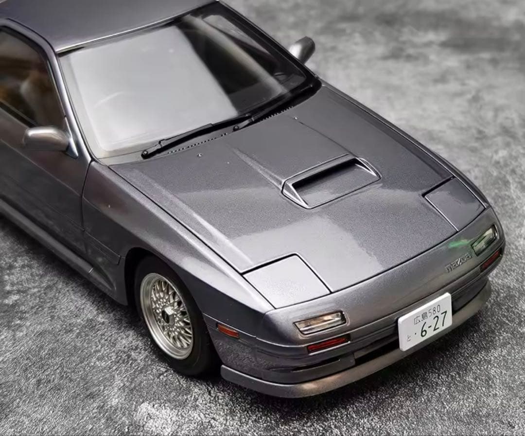 自動車 Mazda Savanna RX-7 FC3S 1/18WHELART