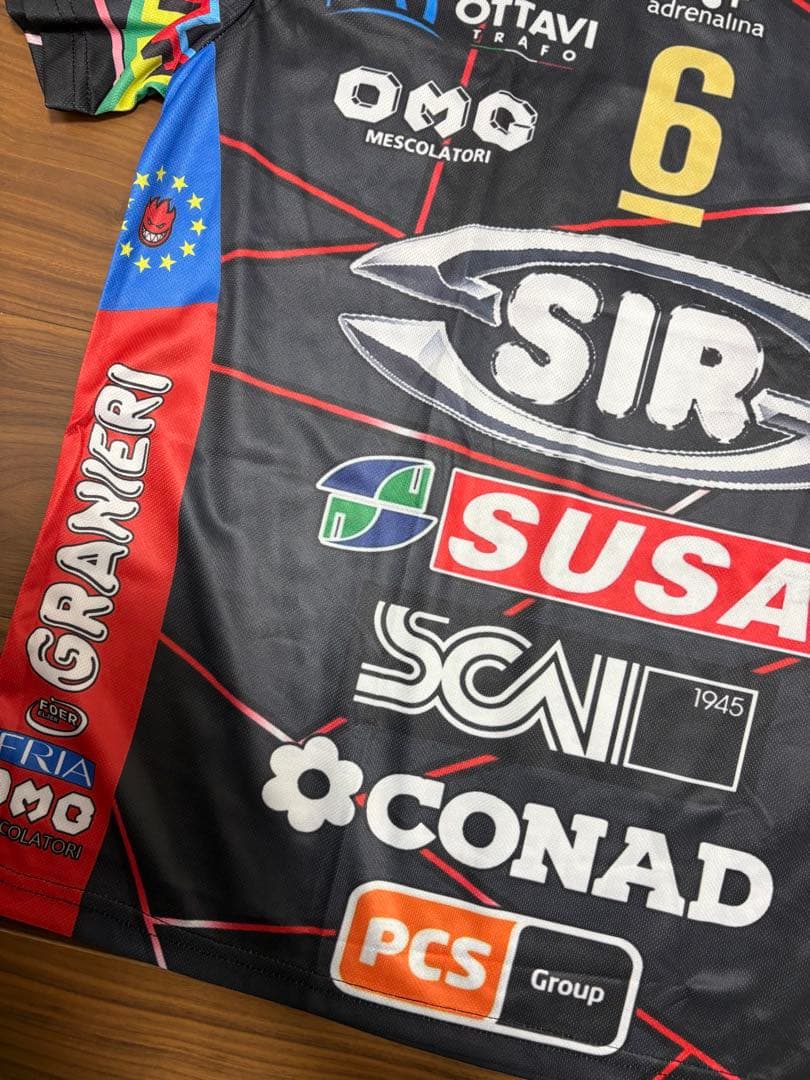 【激レア/新品】セリエA ペルージャ ジャネッリ選手応援シャツ　フルロゴ入り