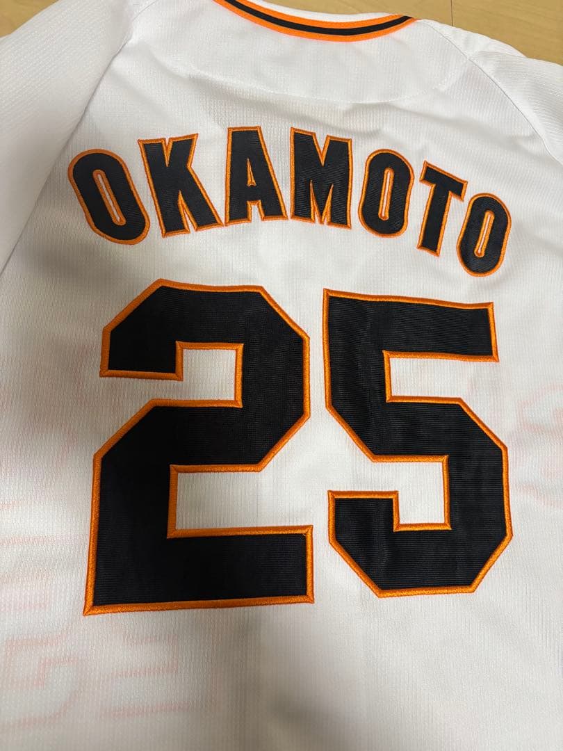 巨人 読売ジャイアンツ 岡本和真 ユニフォーム S MIZUNO