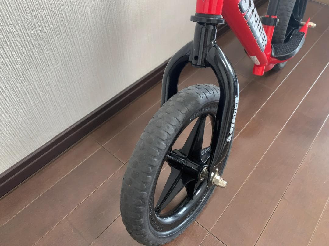 ストライダー：スポーツモデル：レッド