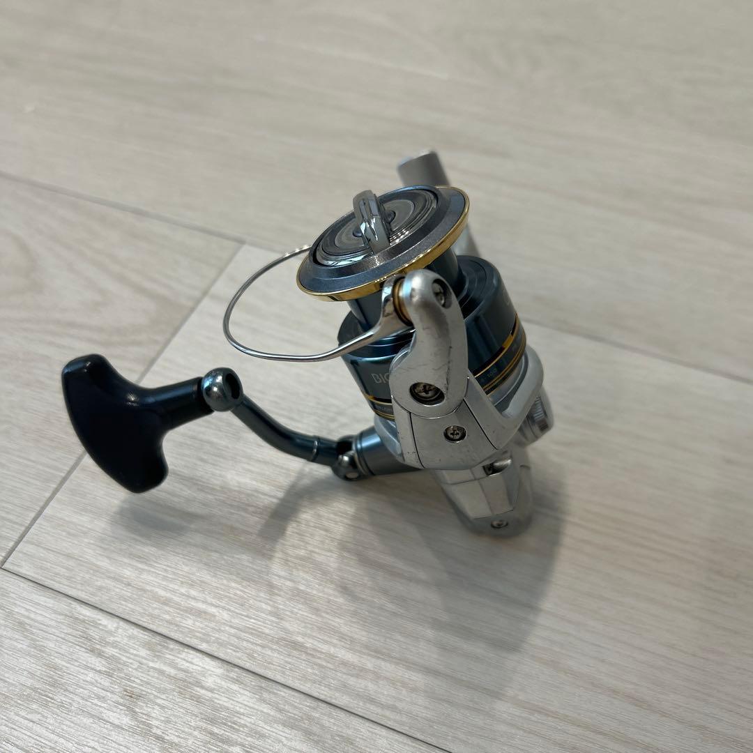 バイオマスター C3000 スピニングリール シルバー/ブラック