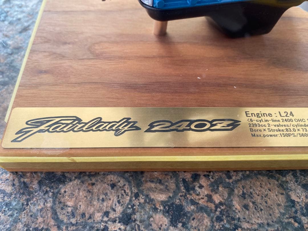 Nissan Fairlady 240Z 1/6スケールモデル　フェアレディ