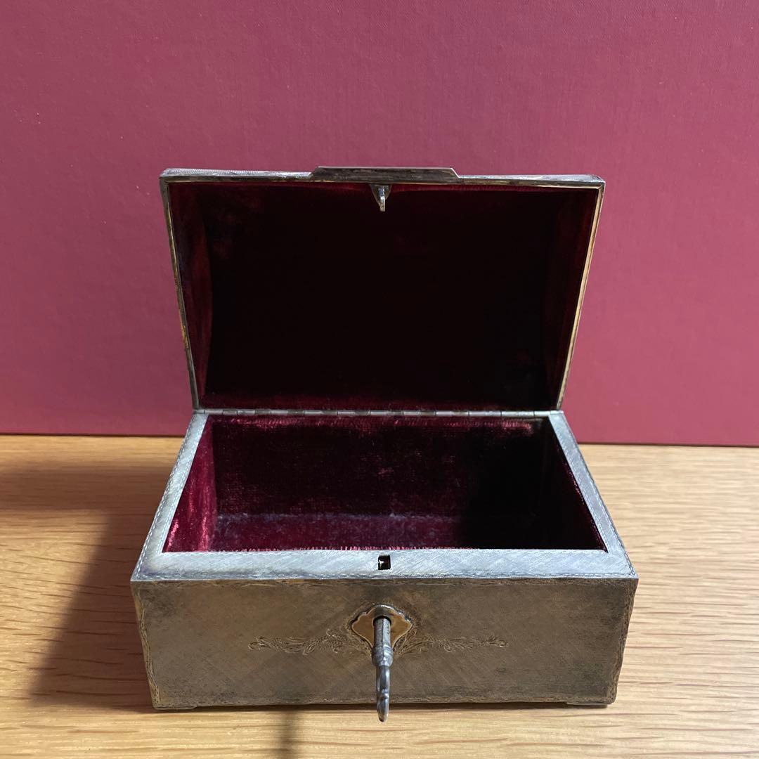 海外アンティーク　シルバー　ジュエリーボックス