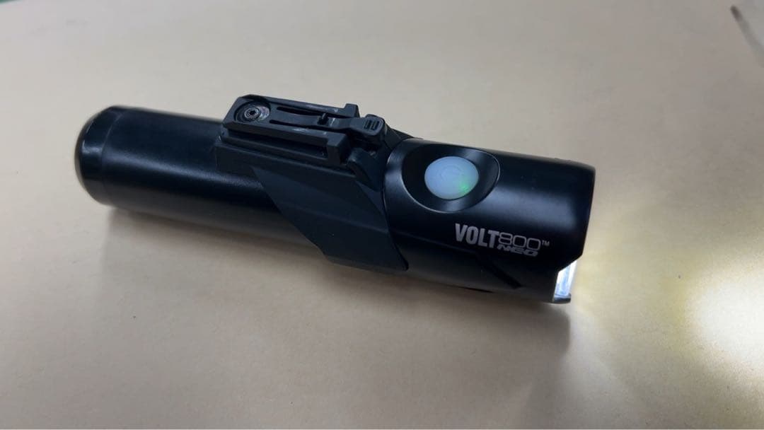 キャットアイ VOLT800 NEO