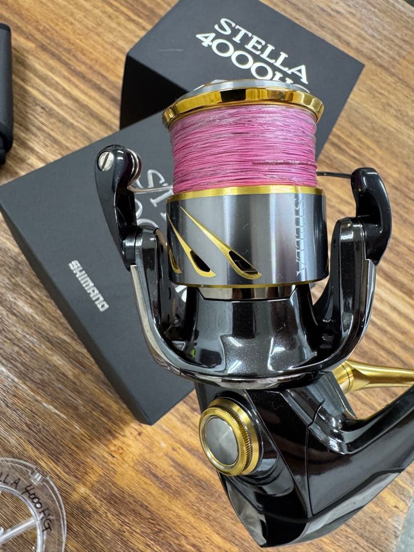 み*こ様 【極上品】14'ステラ4000HGパワーハンドルノブカスタム、スペアス