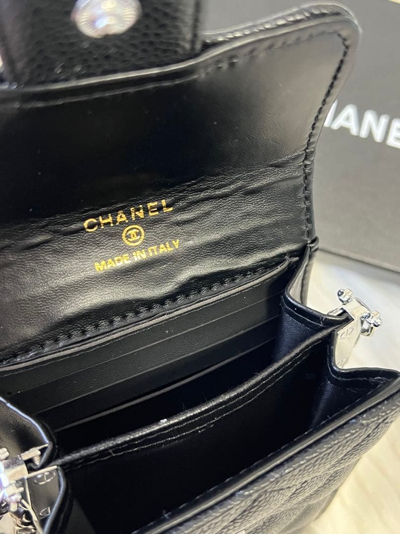 J*●様 CHANEL ブラック キルティングポーチ　ノベルティ