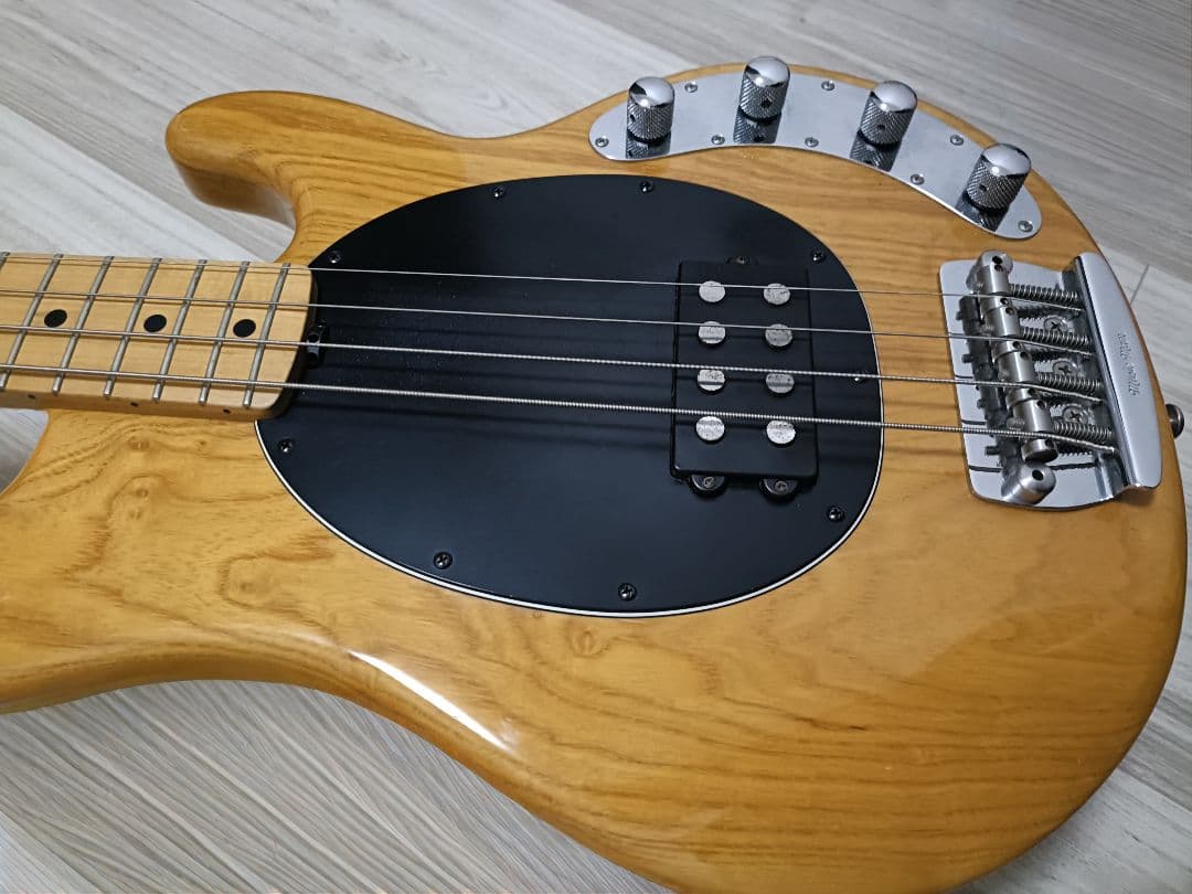 Music Man StingRay EX ナチュラル エレキベース