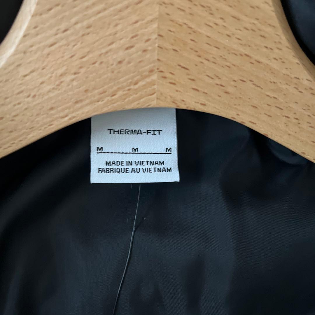 【未使用】レブロンxリバプール NIKEダウンジャケット 黒 Mサイズ 完売品