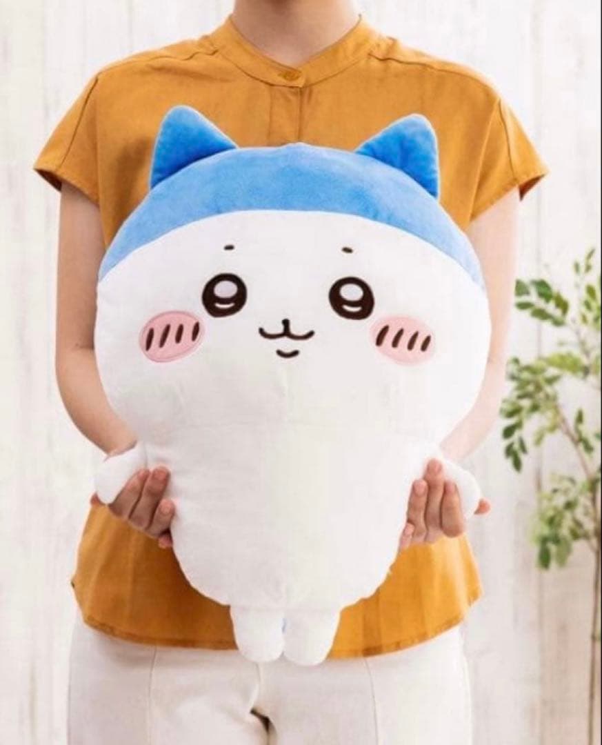 ちいかわ垂れ耳なうさぎ超BIGぬいぐるみ　スポーツ刈りなハチワレ　8個セット