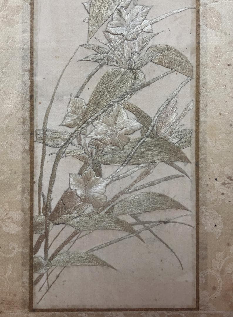 【珍】　花卉蝶々図 額　清朝時代　中国刺繍　古美術