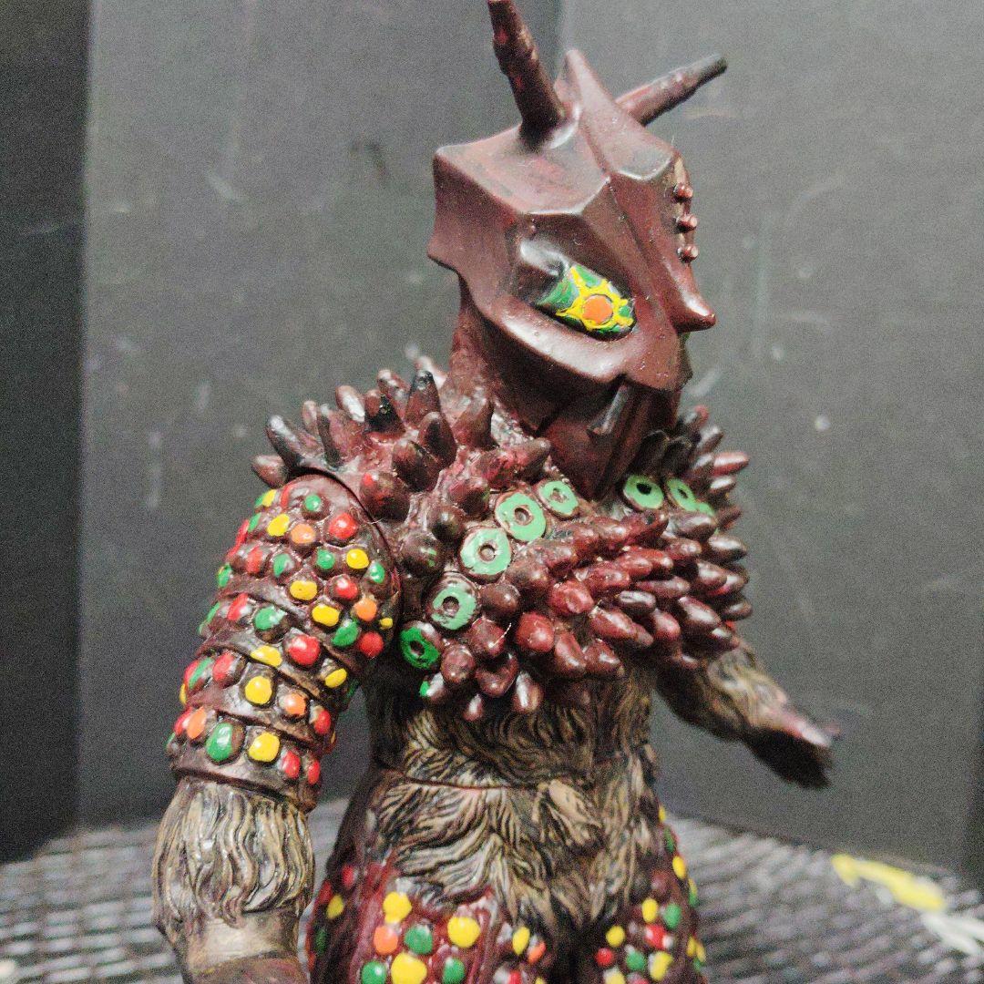 ウルトラ超獣旧型絶版ソフビ巨大ヤプール.ヒッポリト星人（2716ei.2334）