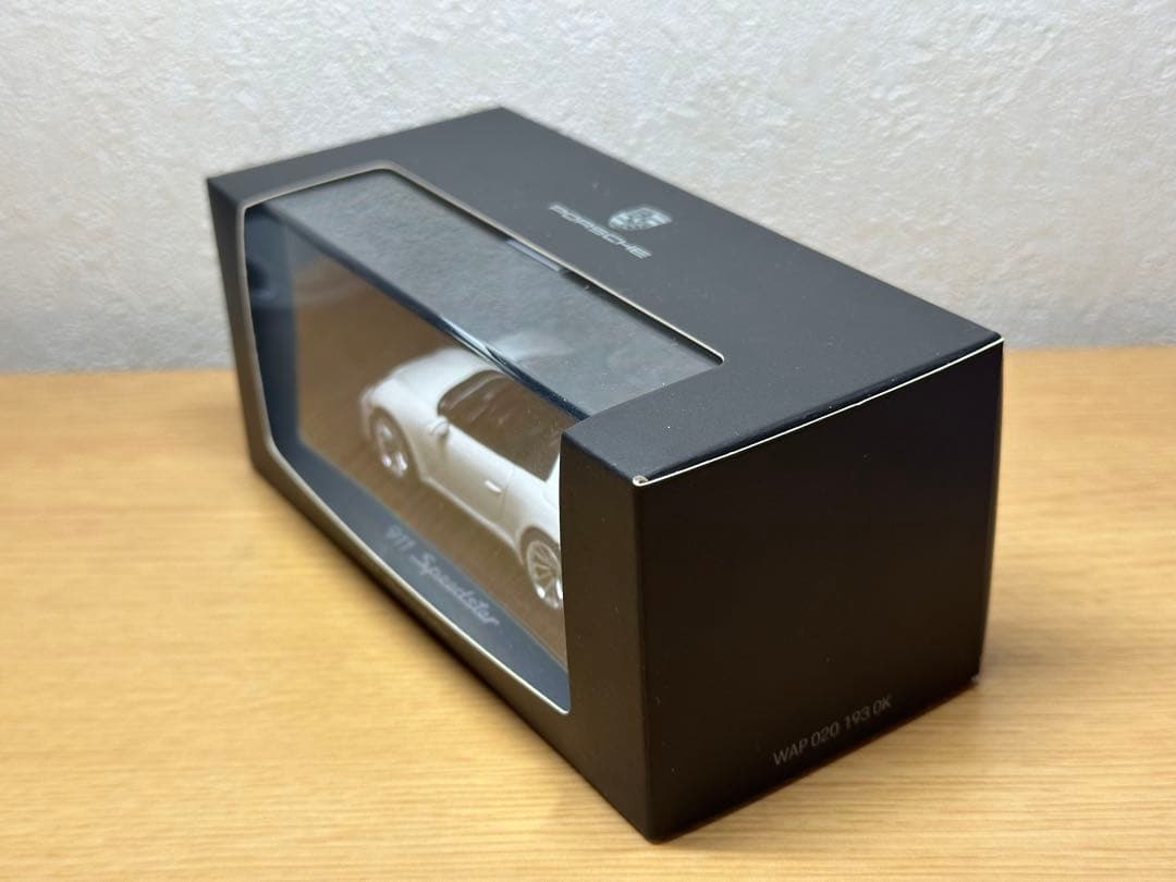 1/43 ポルシェ 911スピードスター　ホワイト