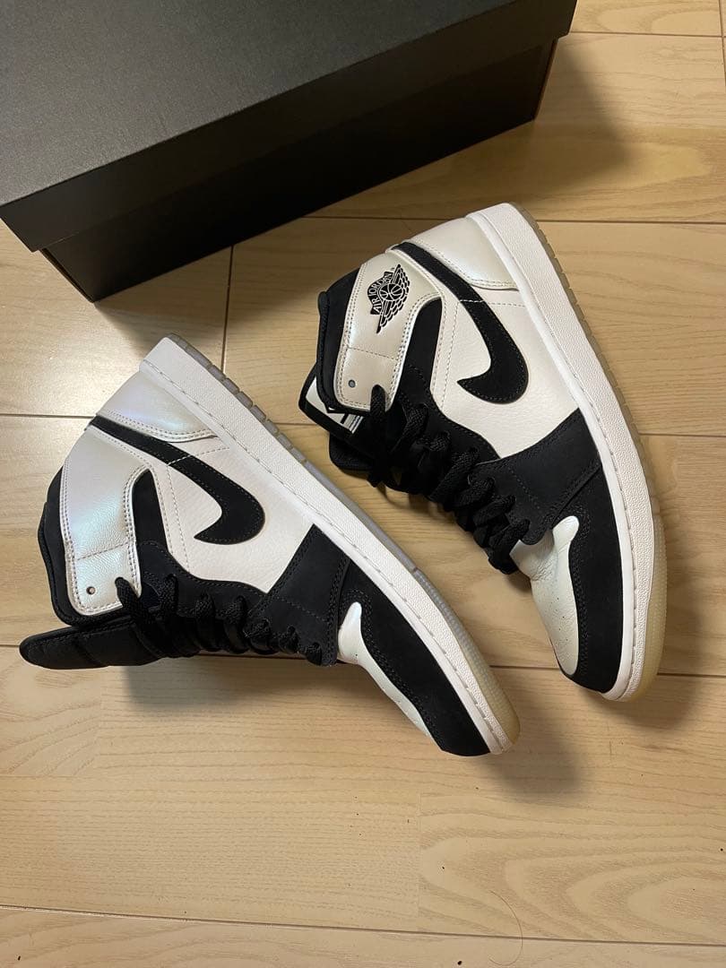シューズ(男性用) Nike Air Jordan 1 Mid \"Omega/Black/White