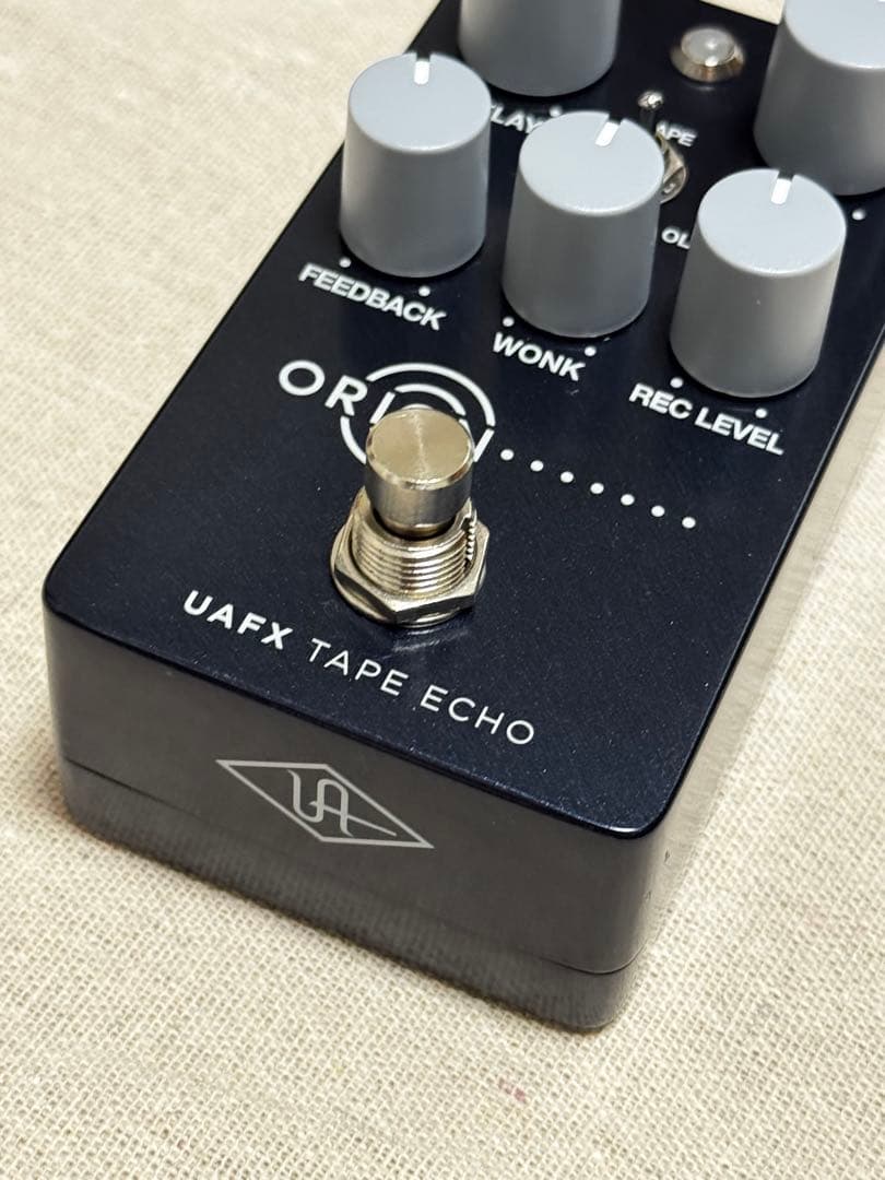 中古　UAFX Orion Tape Echo