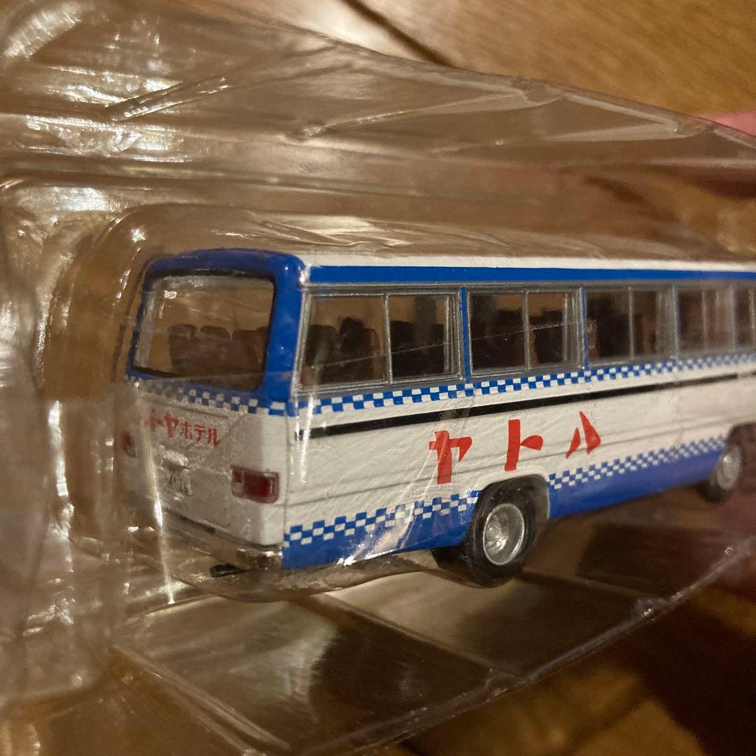 トミカ リミテッド ヴィンテージネオ ニッサン　シビリアン ハトヤホテル