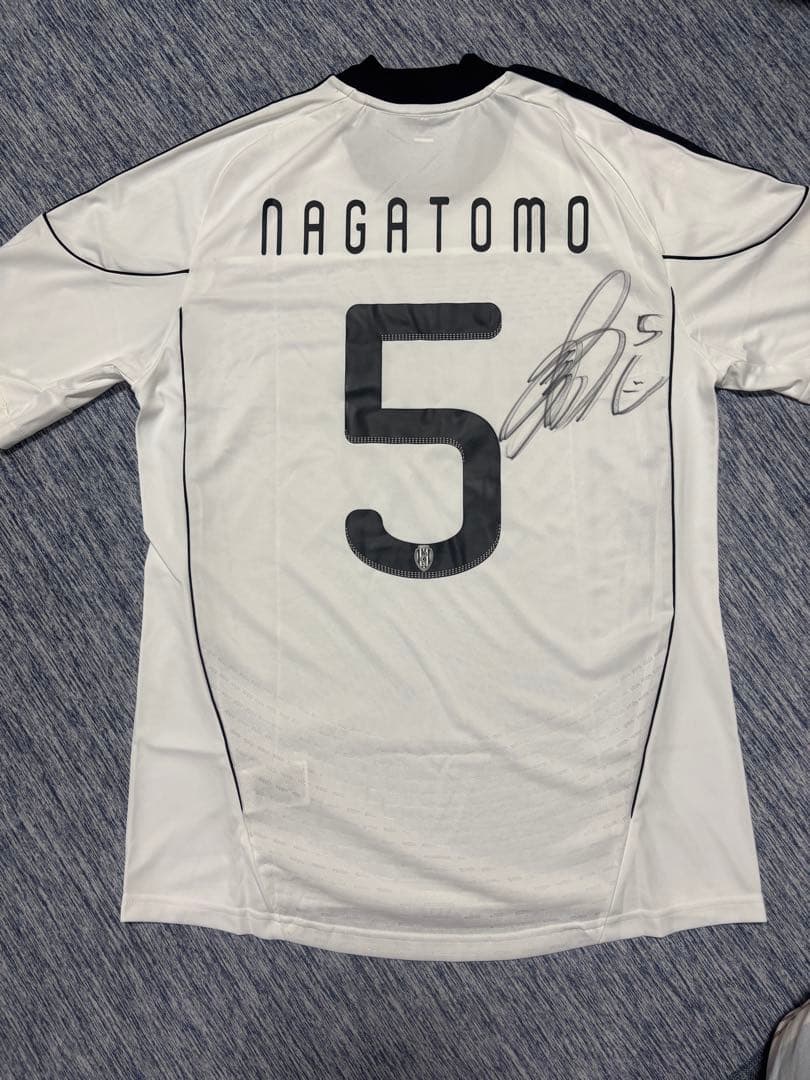 ★レア★【長友佑都 サイン入り】ACチェゼーナユニフォーム5番