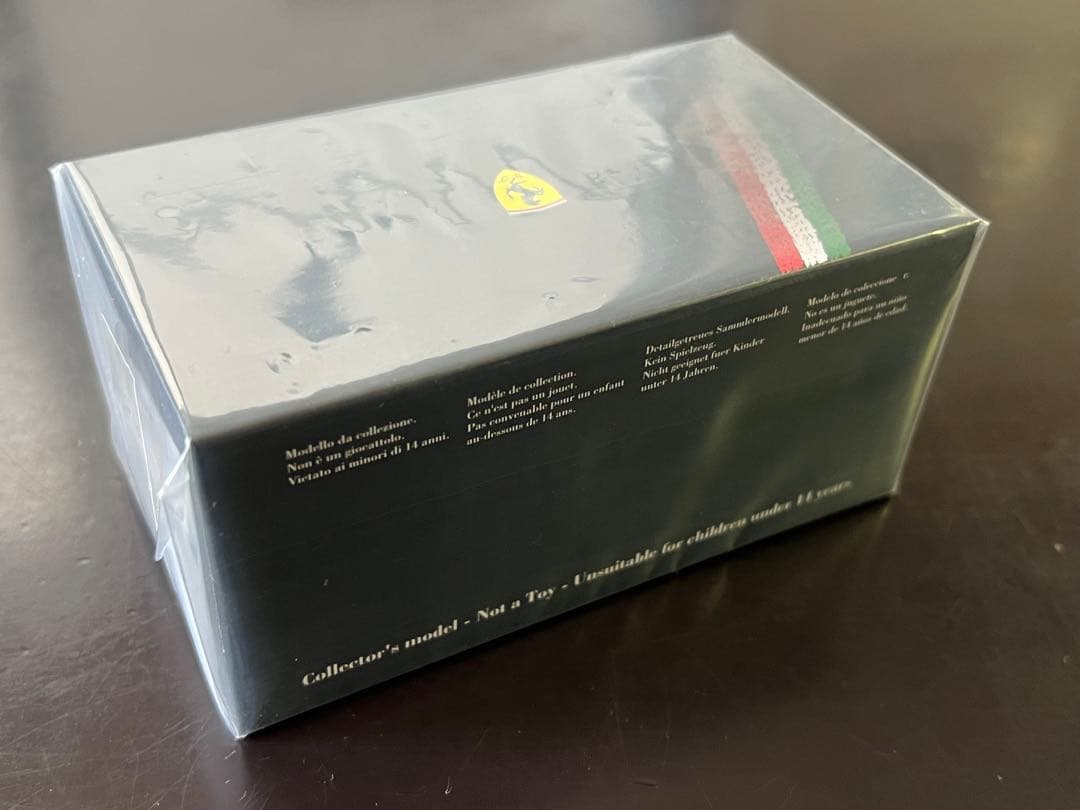 LookSmart Ferrari F1 1/64ルイスハミルトンミニカー