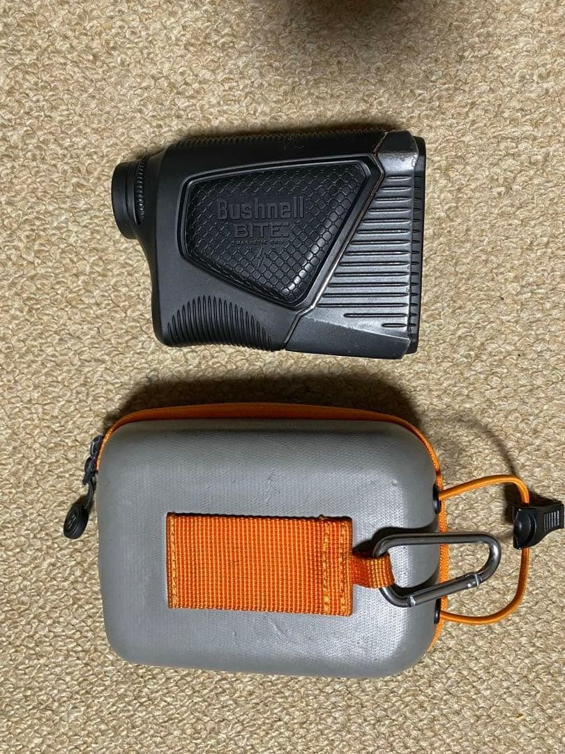 【お値下げ】Bushnell PRO XE ゴルフ用距離計、ケース付き