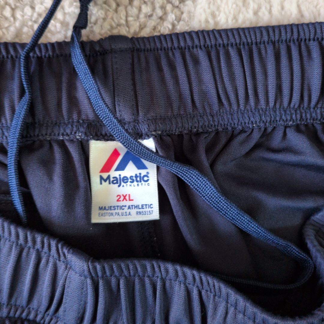 東京ヤクルトスワローズ Majestic製プロコレジャージ上下セット