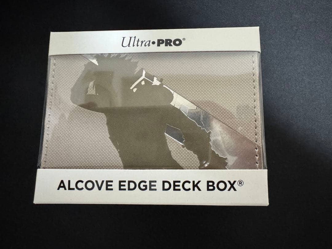 MTG ウルトラプロ/FF《クラウド：星の守護者》デッキボックス