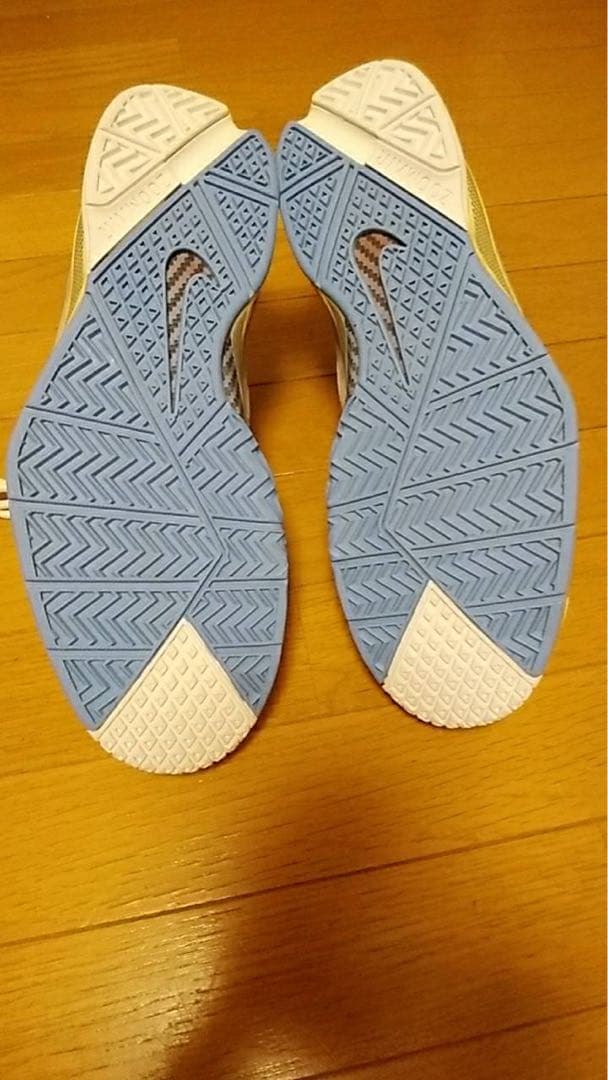 ナイキ ZOOMAIR UPTEMPO MPLS グレー/ブルー/ホワイト