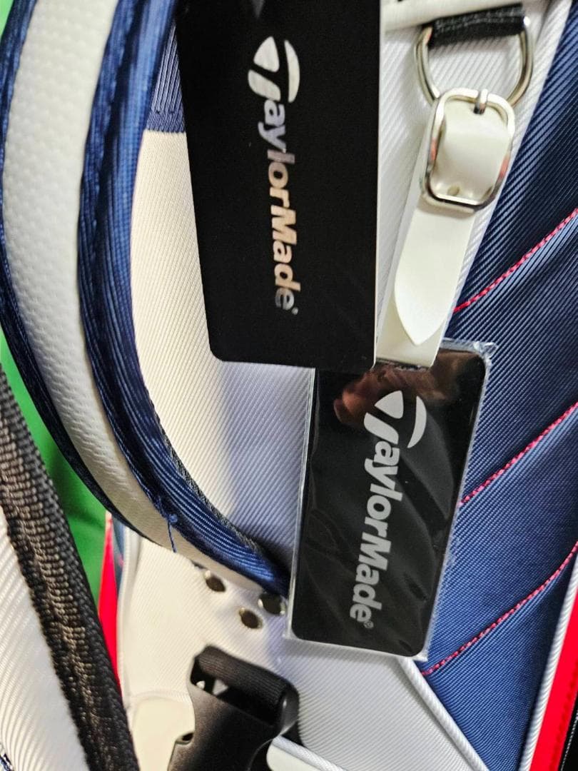 新品未使用展示品　TaylorMade 高級商品トリコロール ゴルフバッグ