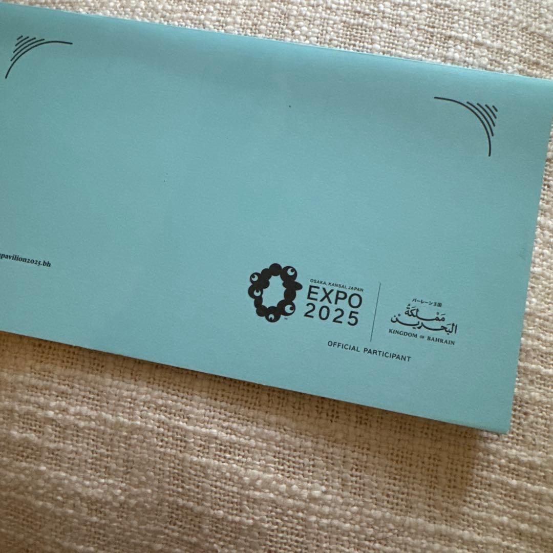 【新品】バーレーン館 ピンバッジ とパンフレット