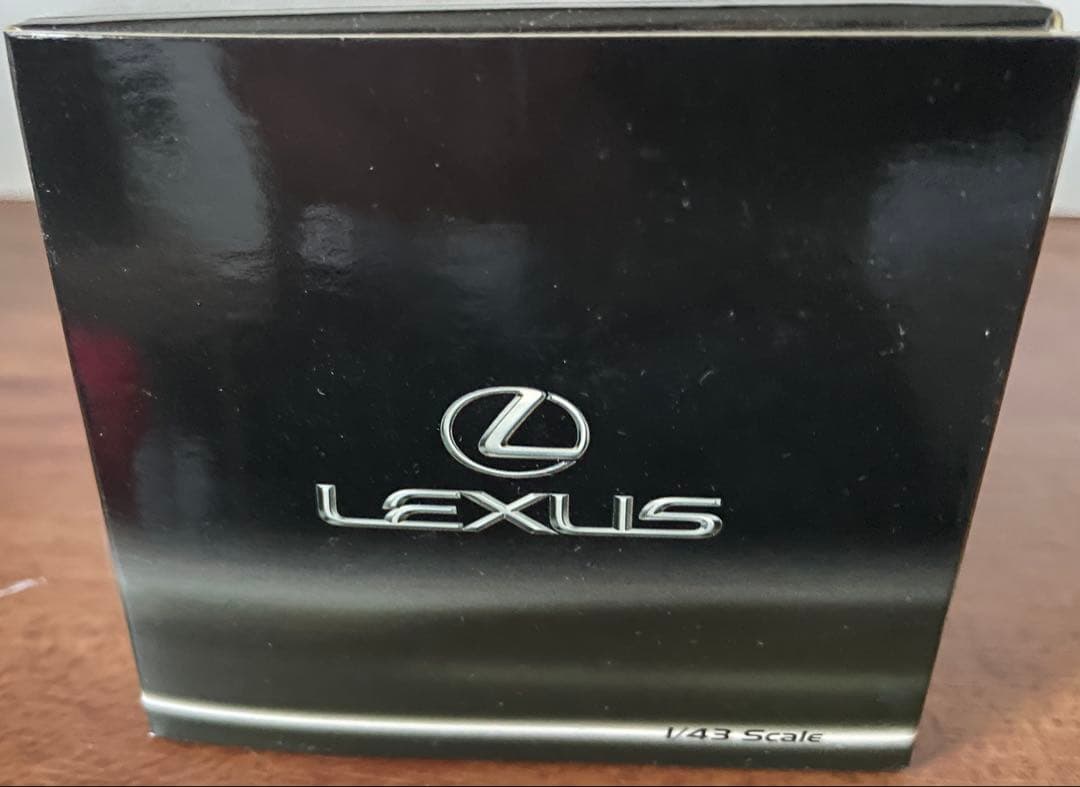 価格改定！Lexus LX 570 1/43スケール ミニカー