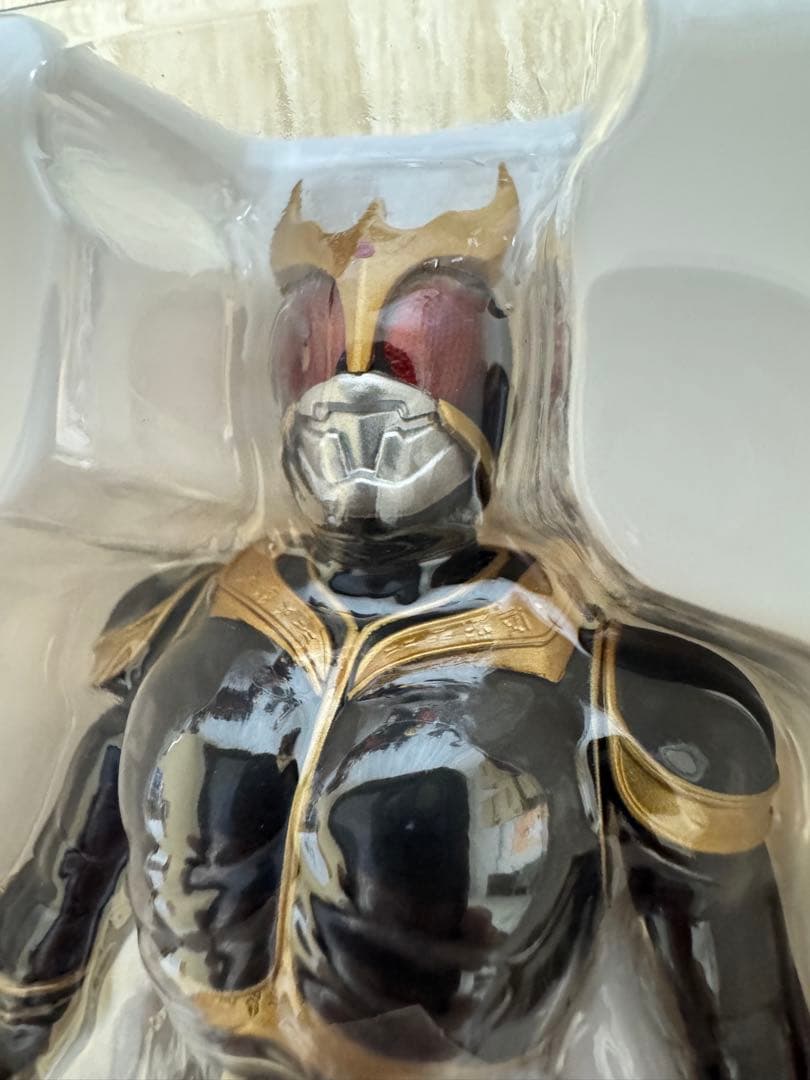 真骨彫 仮面ライダークウガ アメイジングマイティフォーム