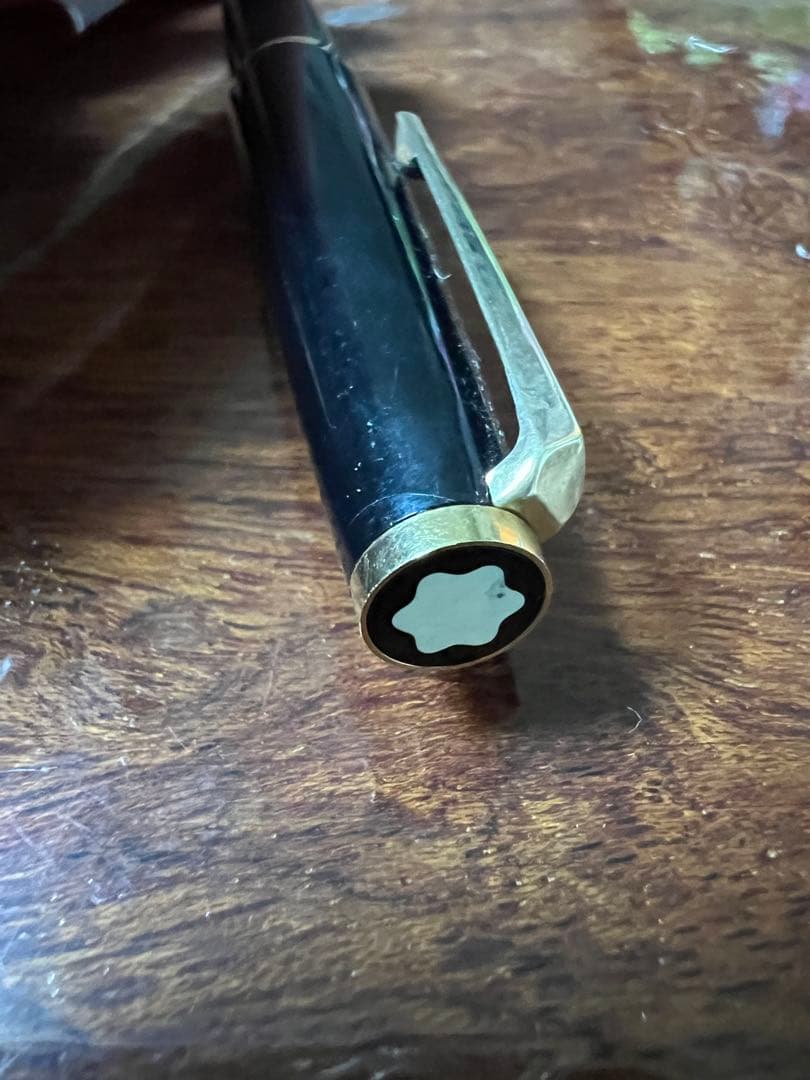 モンブラン 万年筆 黒 750ゴールド美品