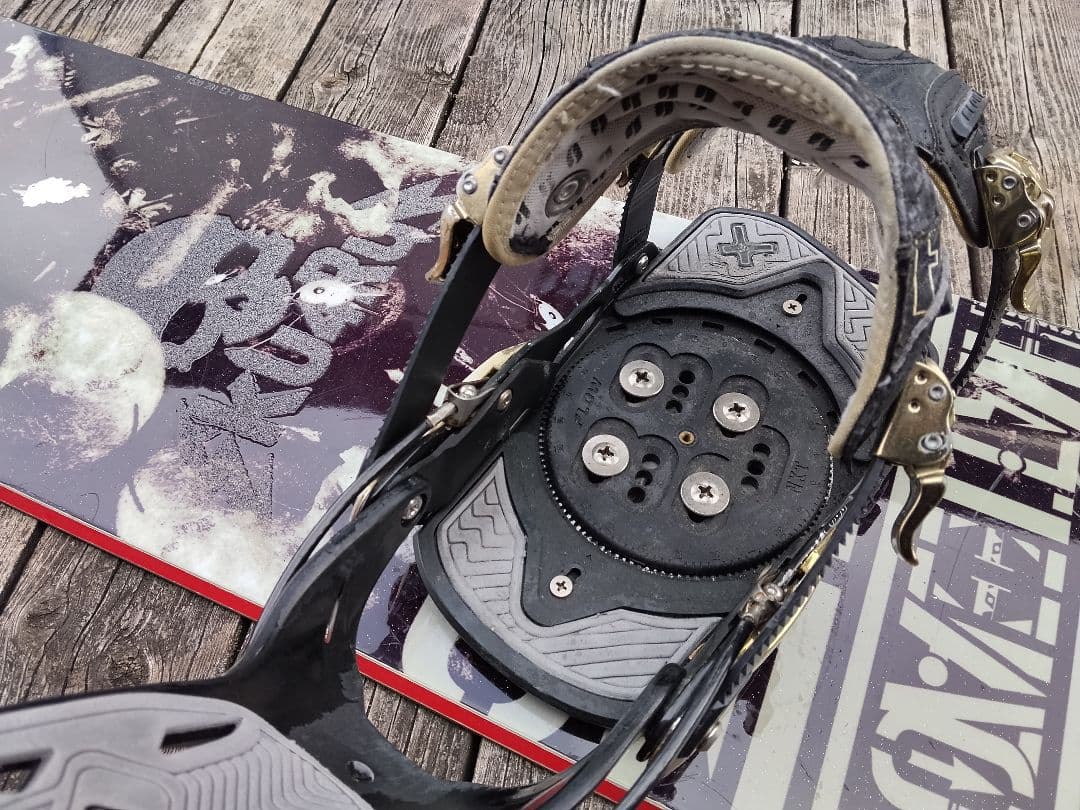 スノーボード2点セット RICE28 SKURUS KU4RU 152 FLOW