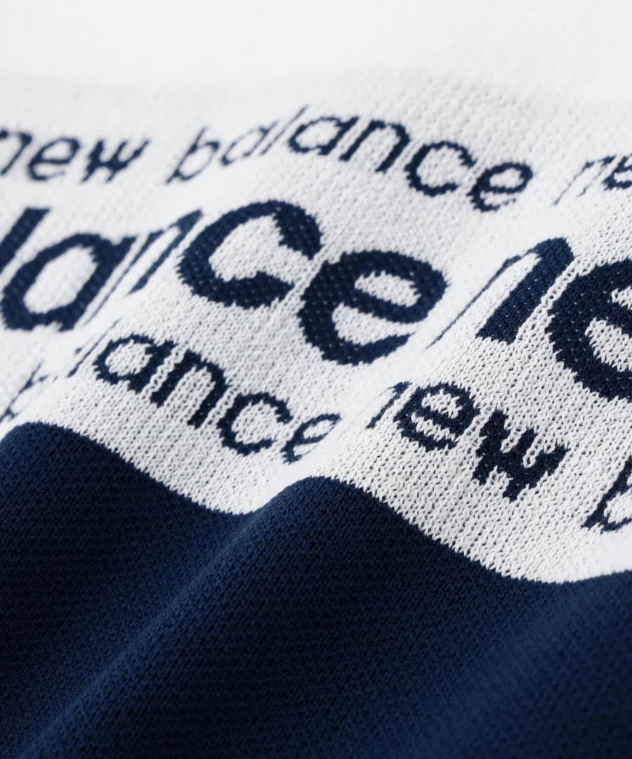 NewBalance ロゴライン軽量ハーフジップ スタンド ニット プルオーバー
