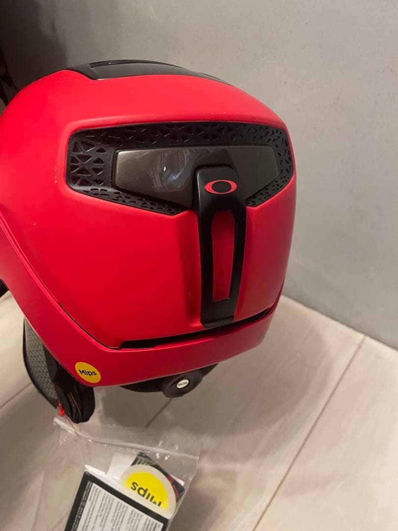 OAKLEYオークリー　ヘルメット MOD5 LINE M レッド