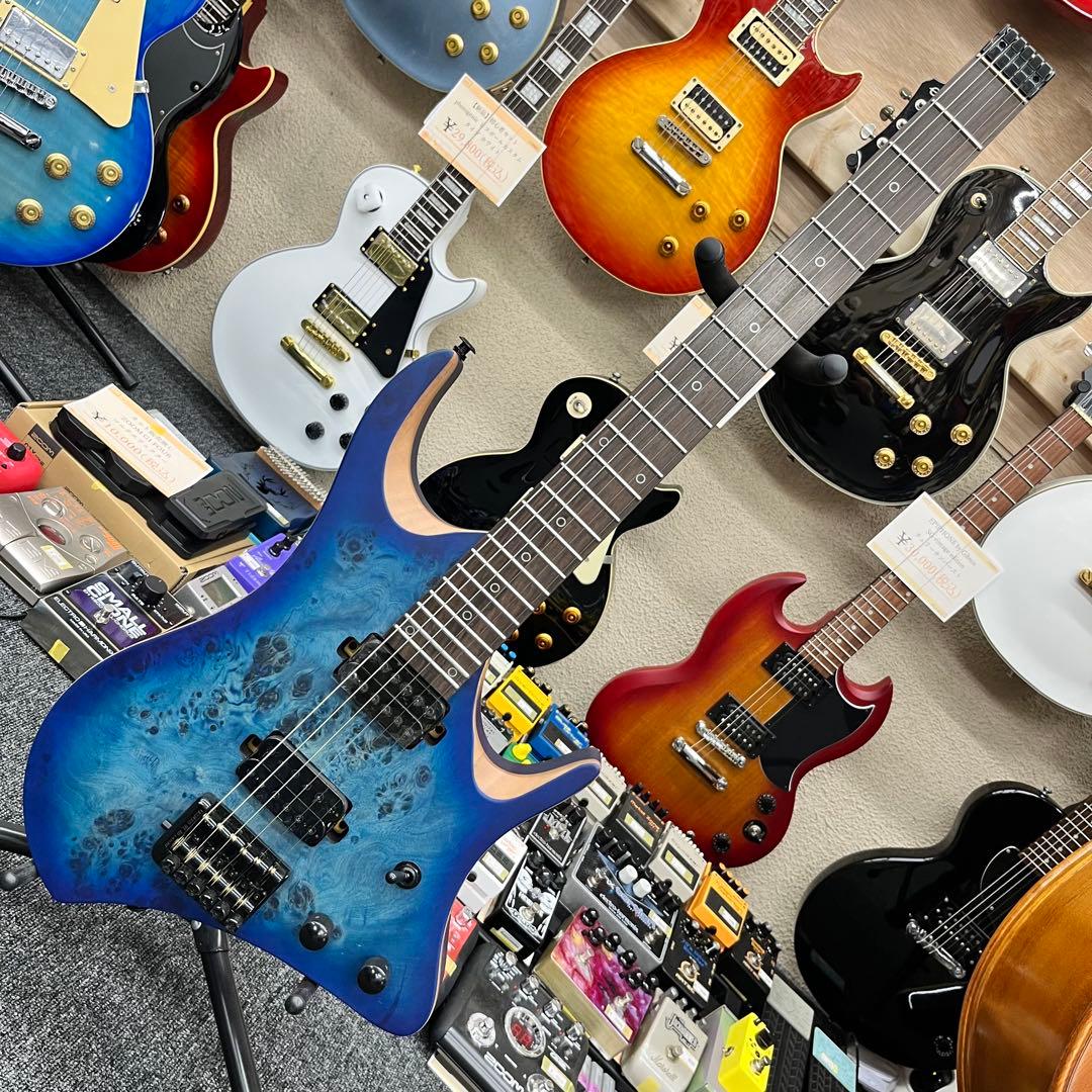 【11129】【新品】 ヘッドレスギター 汎用ケース付き ブルー