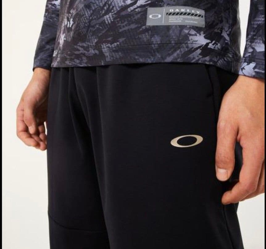 【OAKLEY】パーカーウェア上下　L　（防風・保温）