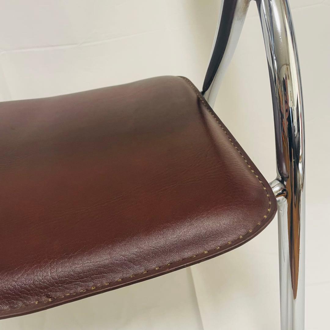 ポストモダン スチールフレーム アームチェア スペースエイジ