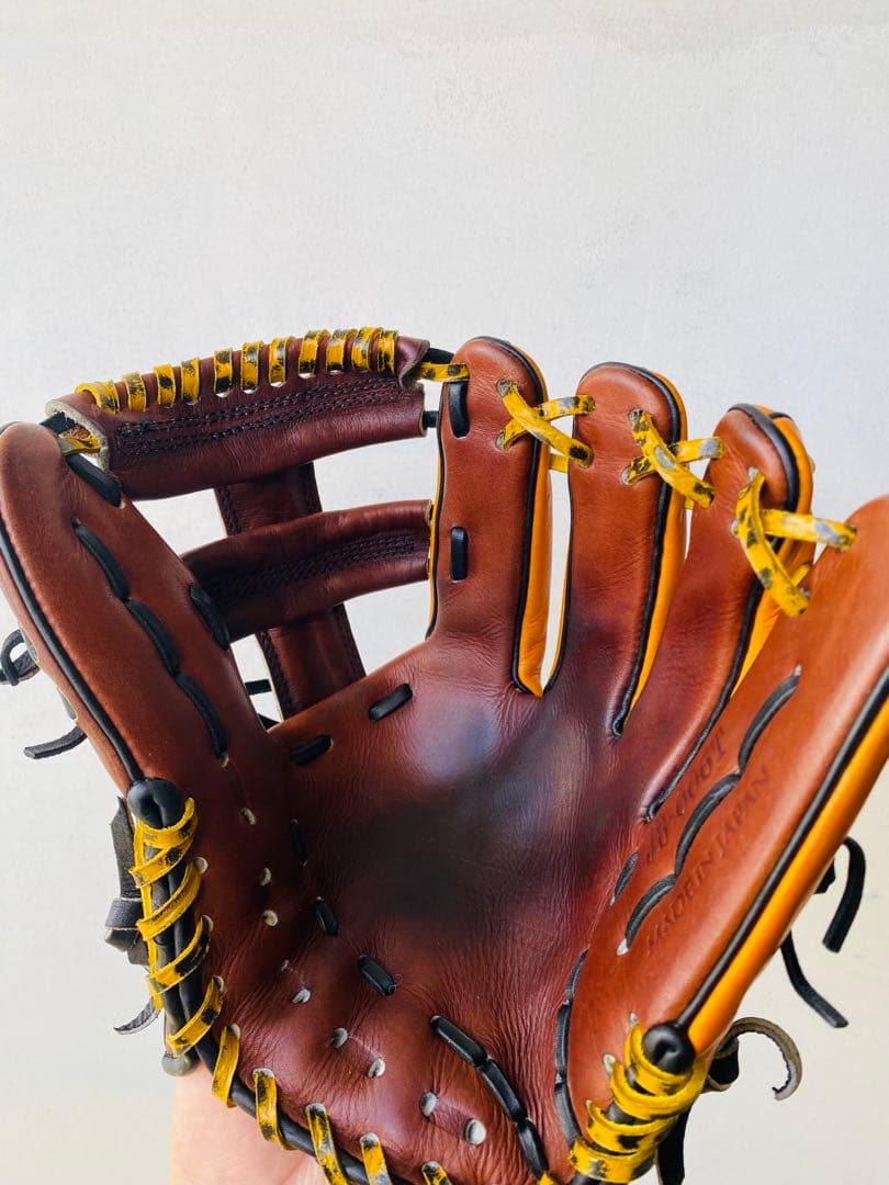 和牛JB 硬式オーダーグラブ（内野手用）