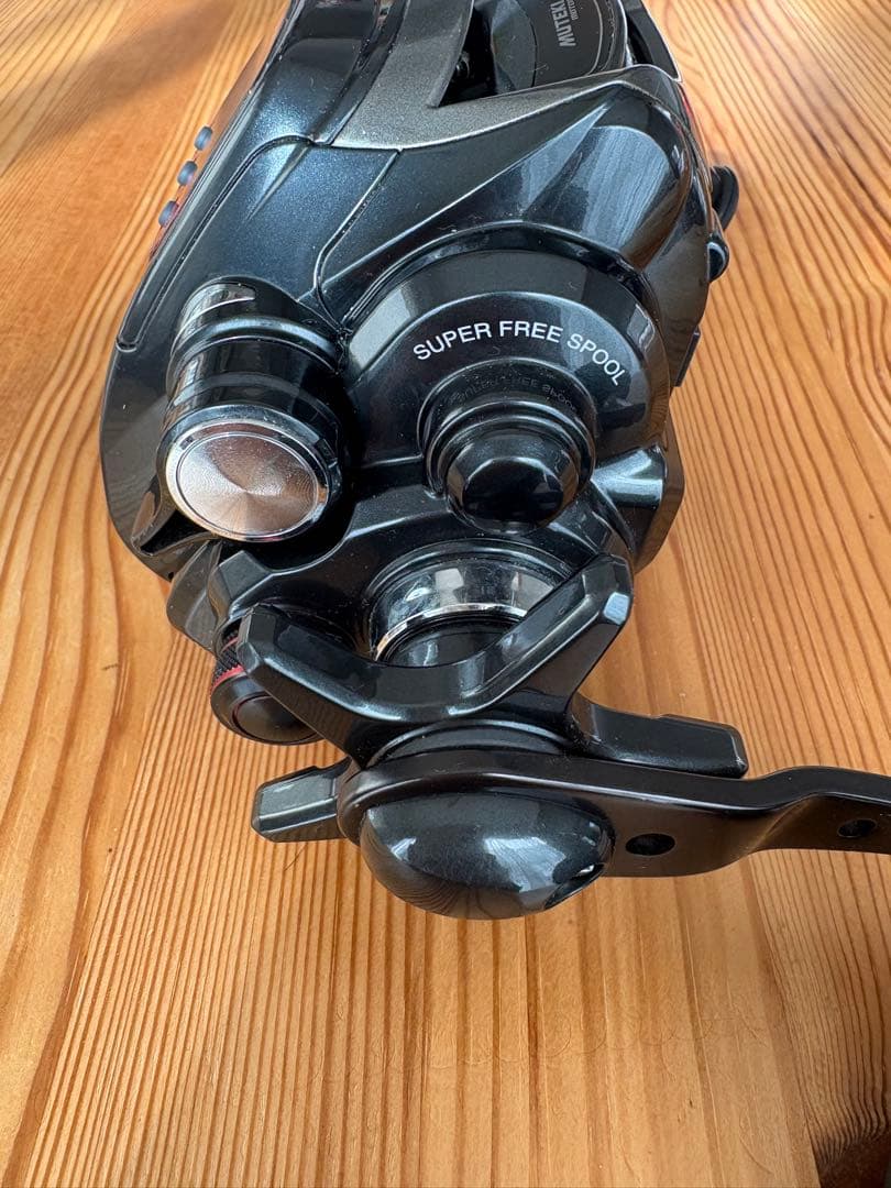 リール SHIMANO PLAYS1000