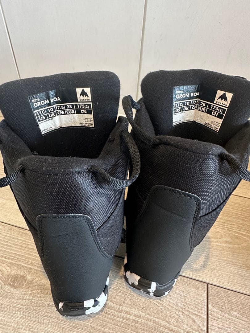 スノーヘルメット＆ブーツ＆グローブセット