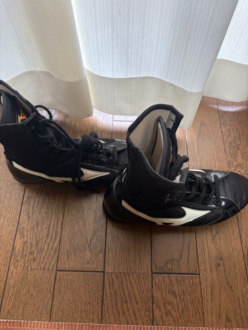 MIZUNO フィニッシャーMID ボクシングシューズ 25.5cm