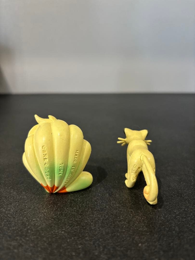 レア✴︎希少美品【キュウコン、ペルシアン】モンコレ　初期　フィギュア