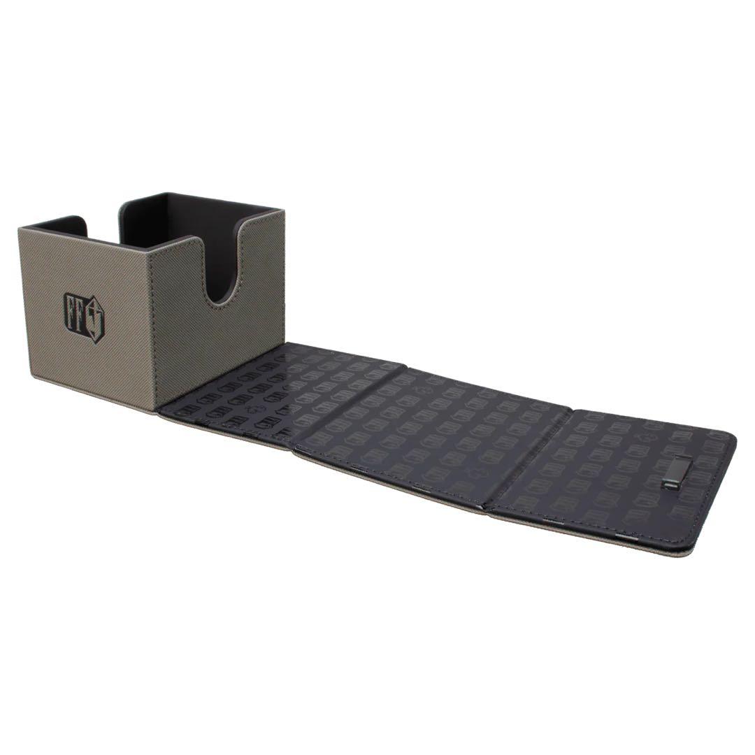 ウルトラプロ　クラウド　セフィロス　デッキケース　MTG FFコラボ未開封未使用