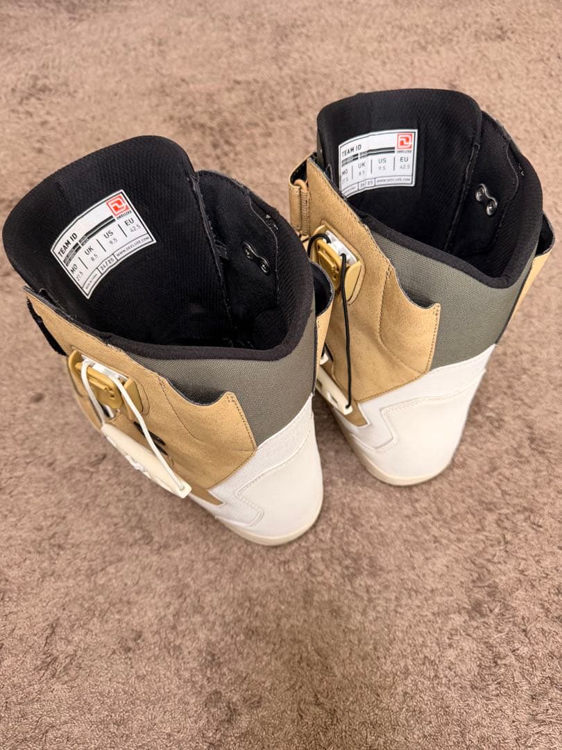 DEELUXE スノーボードブーツ TEAM ID 24/25