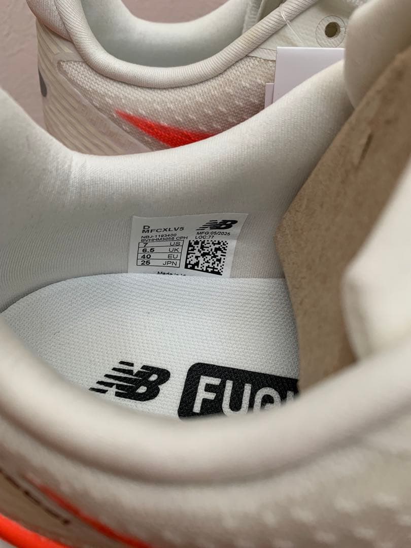 New Balance FuelCell Rebel V5 ランニングシューズ