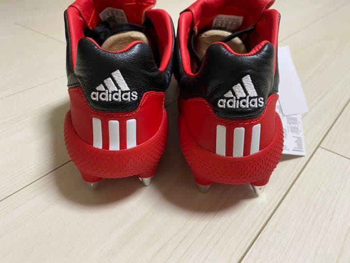 アディダス　プレデターマニア　復刻版