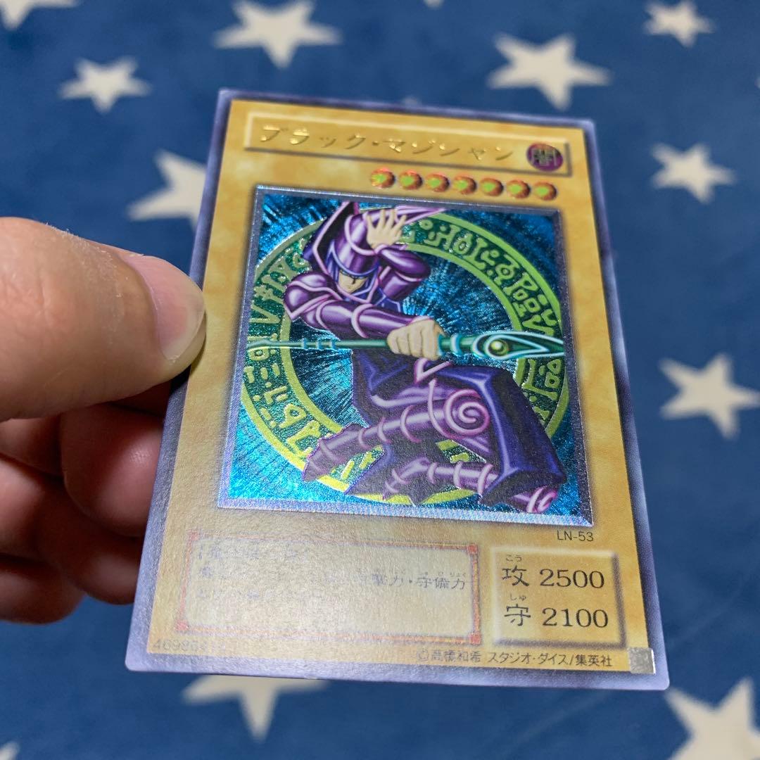 遊戯王　ブラック・マジシャン　レリーフ