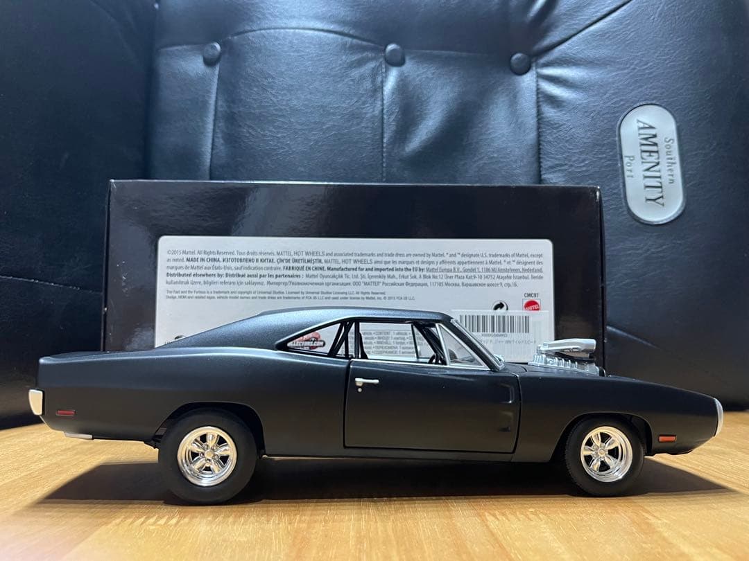 ワイルドスピードダッジチャージャー1/18