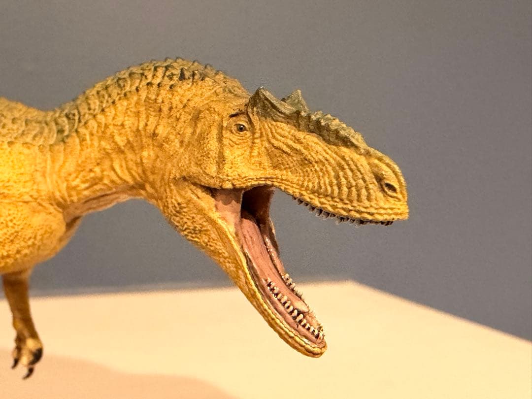 アロサウルス　フィギュア　塗装済み完成品