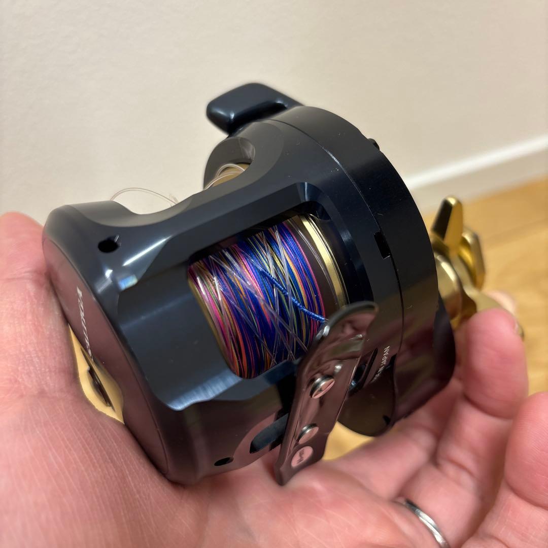 DAIWA 22SALTIGA 15H リール